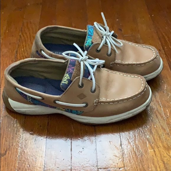 Sperry - Picture 2 of 2
